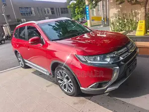 Mitsubishi Outlander 2018 Red