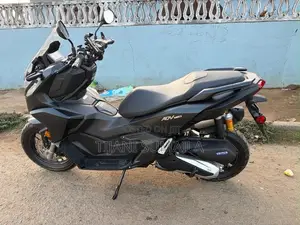 Honda 2025 Black