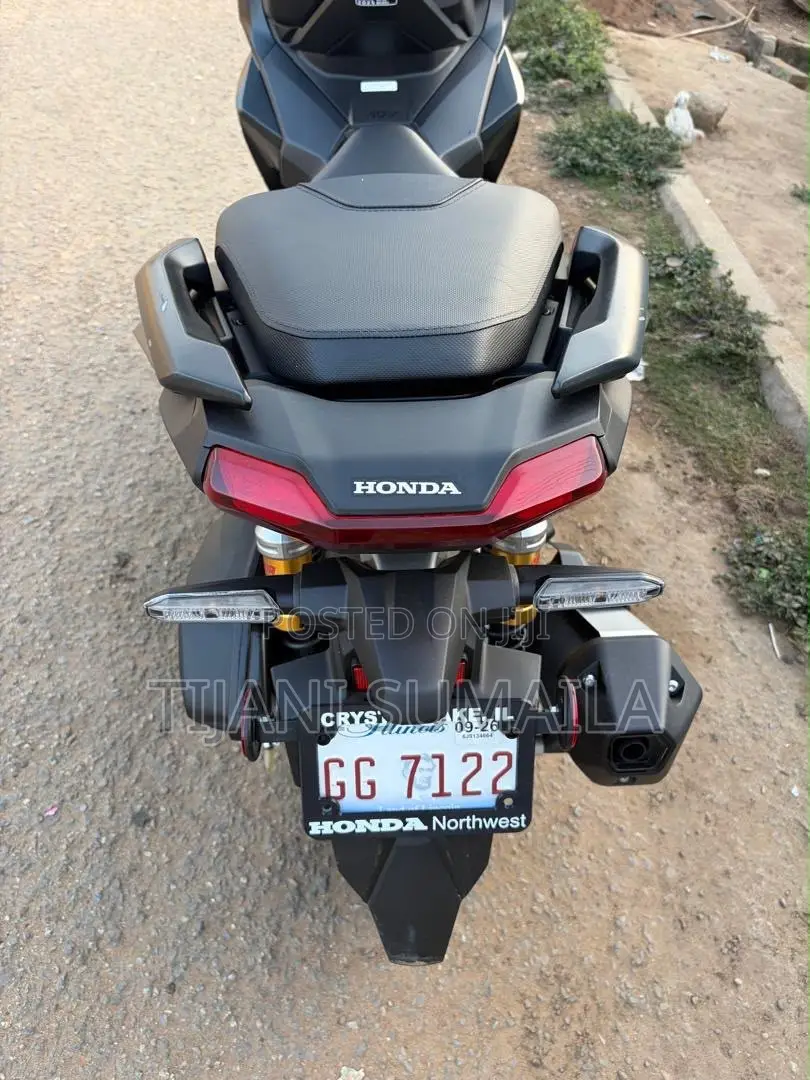 Honda 2025 Black
