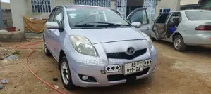 Toyota Vitz 2009 Pink