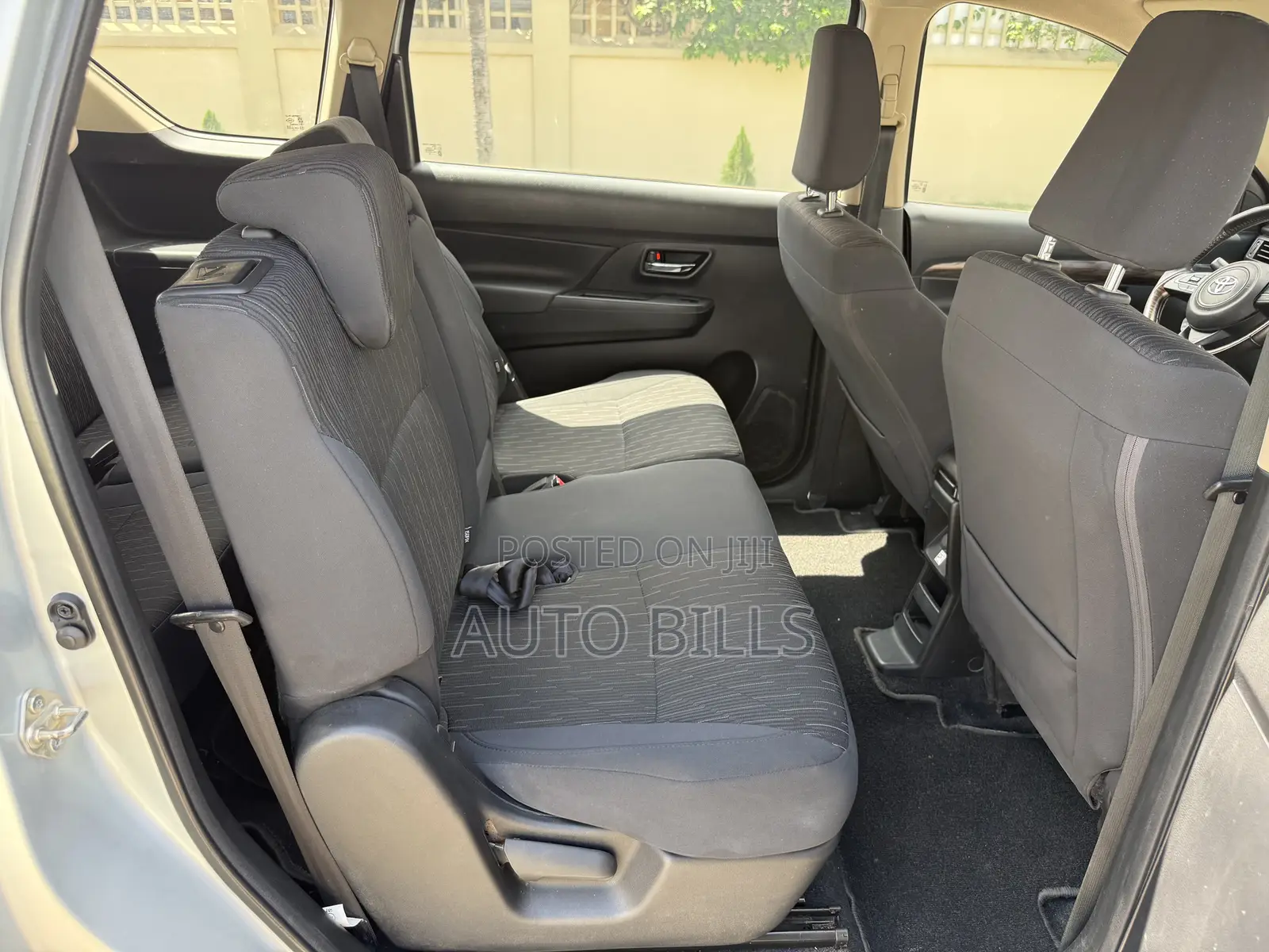 Toyota Rumion 1.5 FWD 2023 Silver
