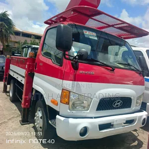 Street Light Truck
