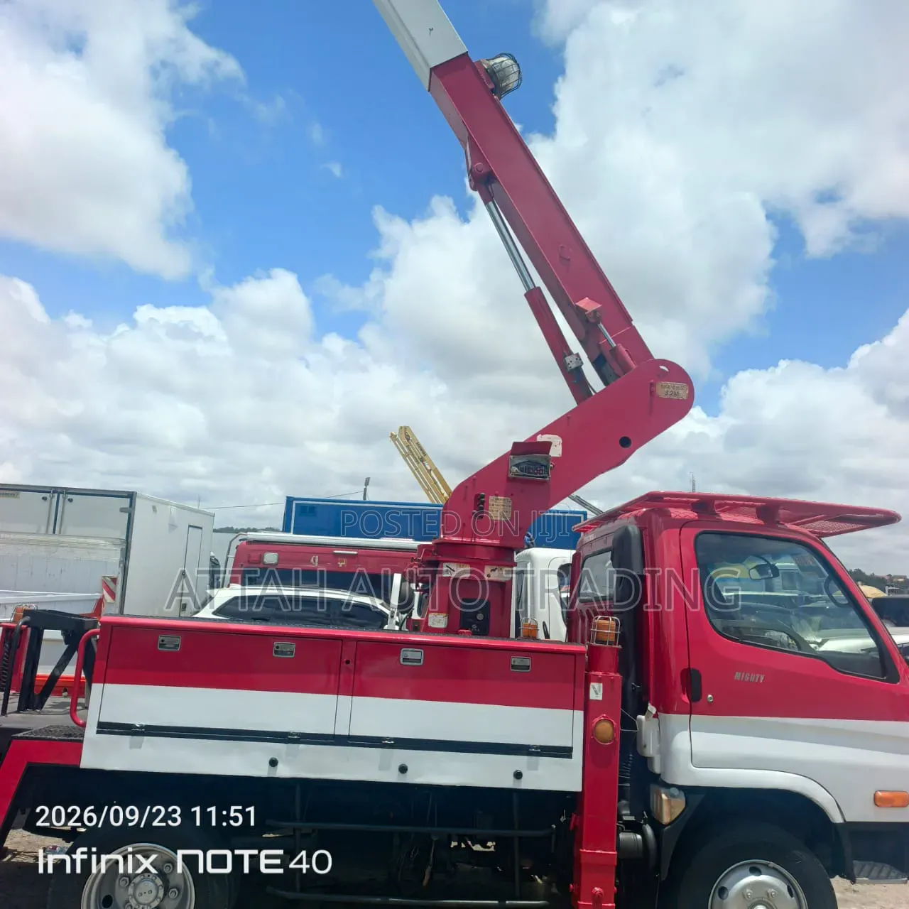 Street Light Truck