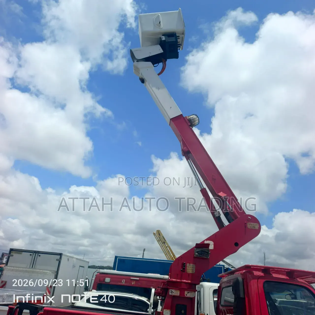 Street Light Truck