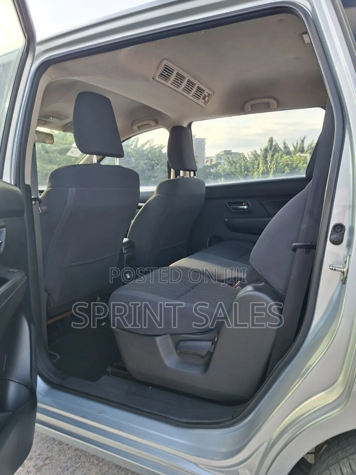Toyota Rumion 1.5 FWD 2023 Silver