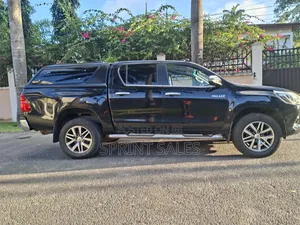Toyota Hilux Revo Double Cab Deisel 2.4 AWD 2018 Black