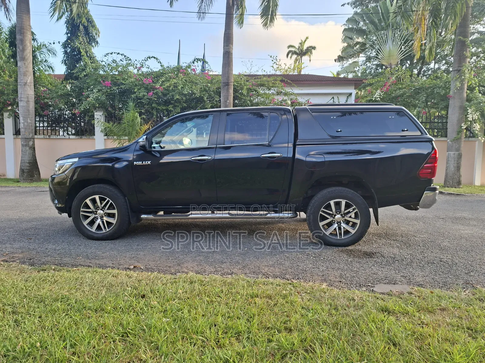 Toyota Hilux Revo Double Cab Deisel 2.4 AWD 2018 Black