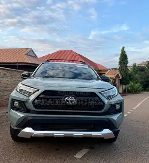 Toyota RAV4 2023 Gray