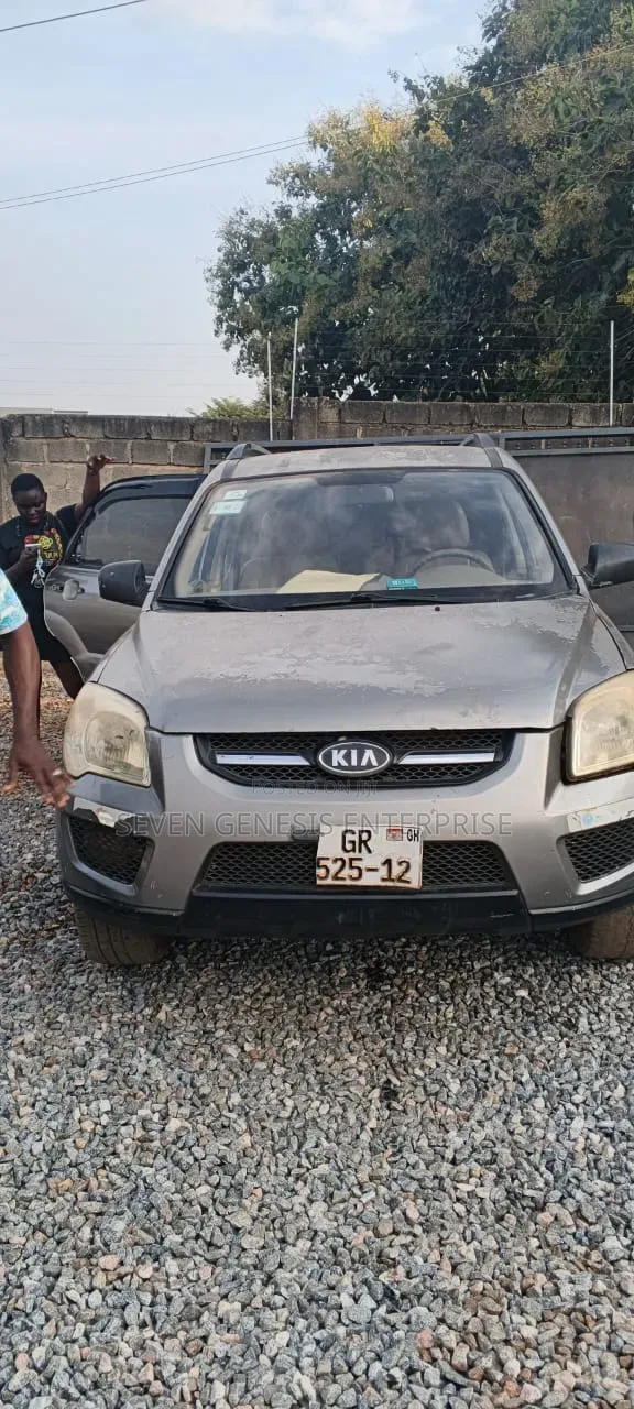 Kia Combi 2008 Silver