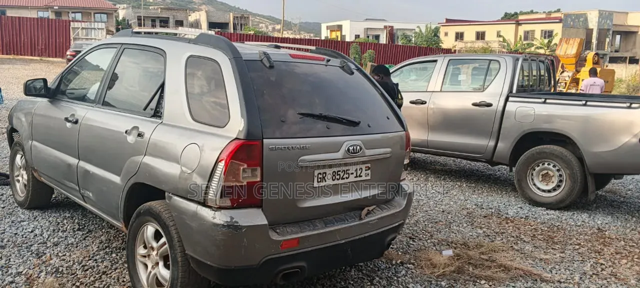 Kia Combi 2008 Silver