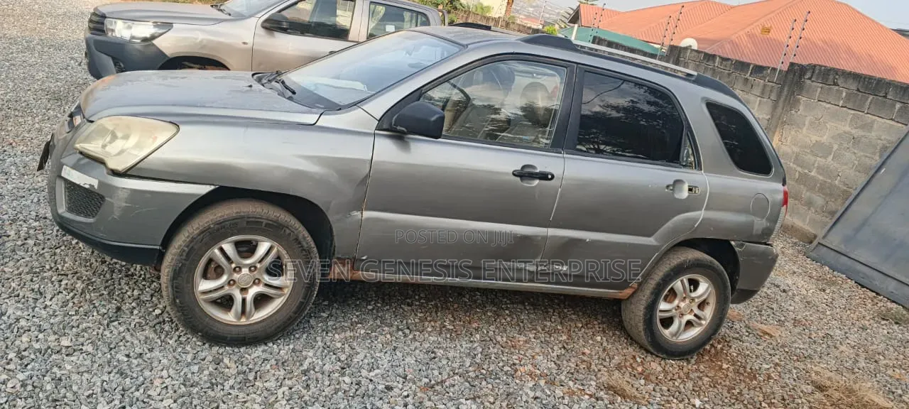 Kia Combi 2008 Silver