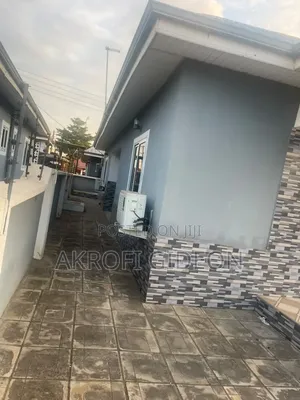3bdrm House in Adom Estate, Tema Metropolitan for sale