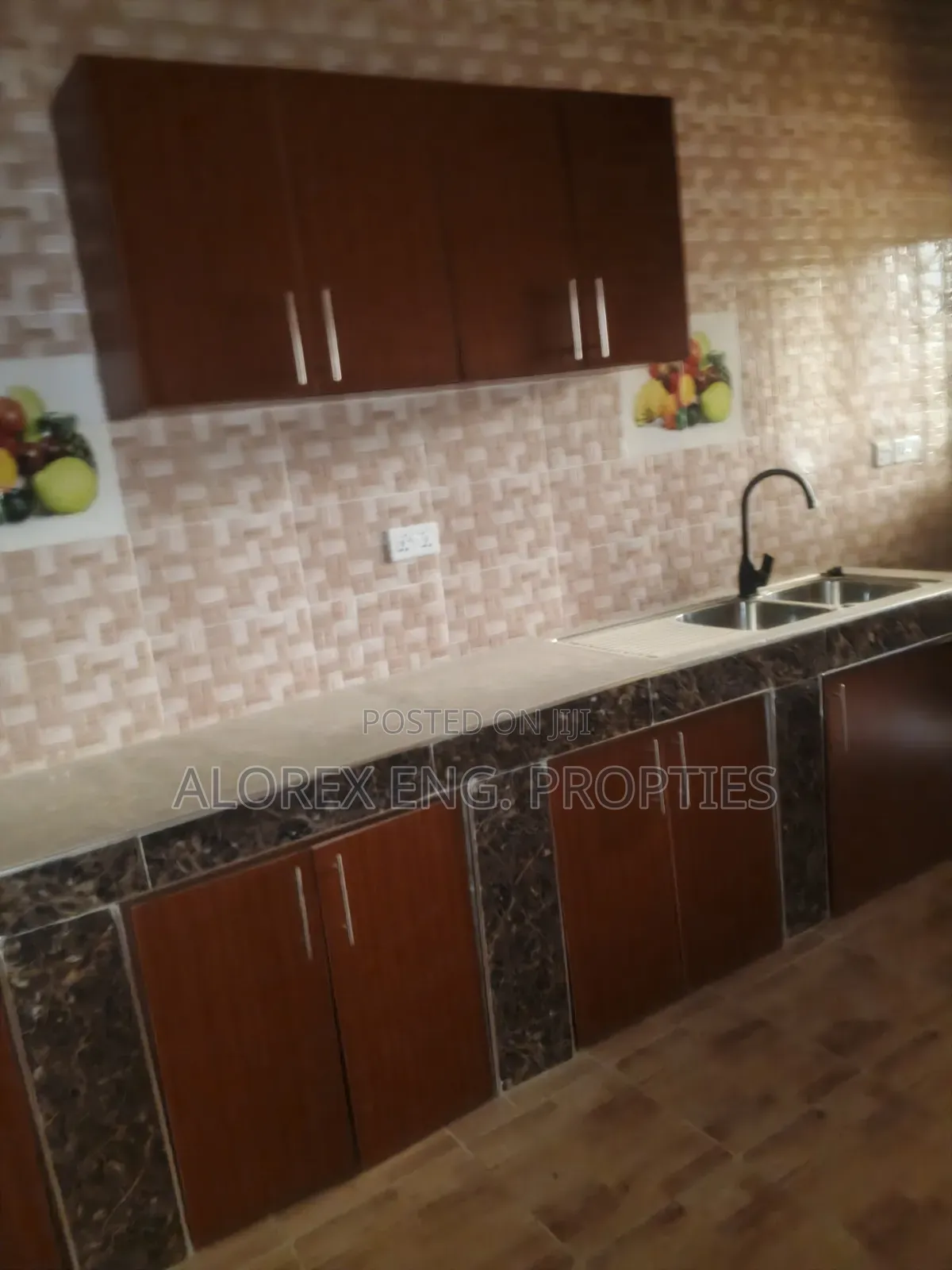 3bdrm Apartment in Oyarifa, Teiman, Pentecost for rent