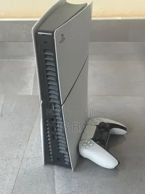 Play Station 5 Slim