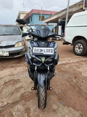 Yamaha Aerox 2025 Black