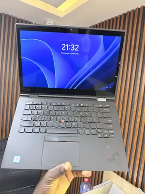 Laptop Lenovo ThinkPad X1 Yoga 16GB Intel Core i7 SSD 256GB
