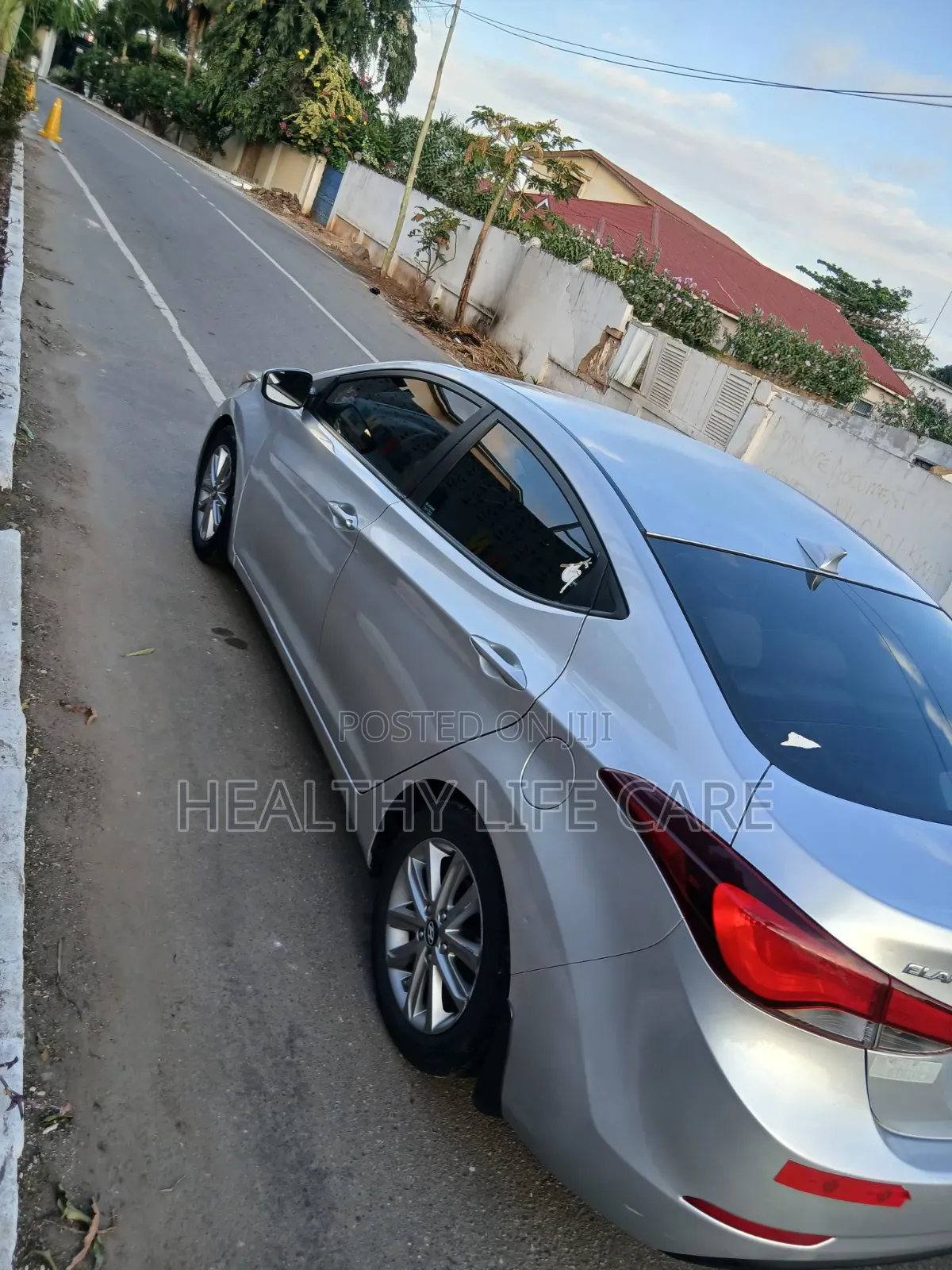 Hyundai Elantra SE 4dr Sedan (1.8L 4cyl 6A) 2015 Silver