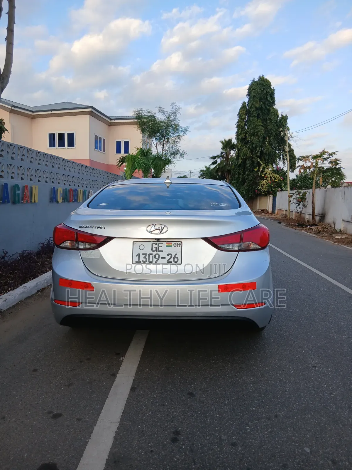 Hyundai Elantra SE 4dr Sedan (1.8L 4cyl 6A) 2015 Silver