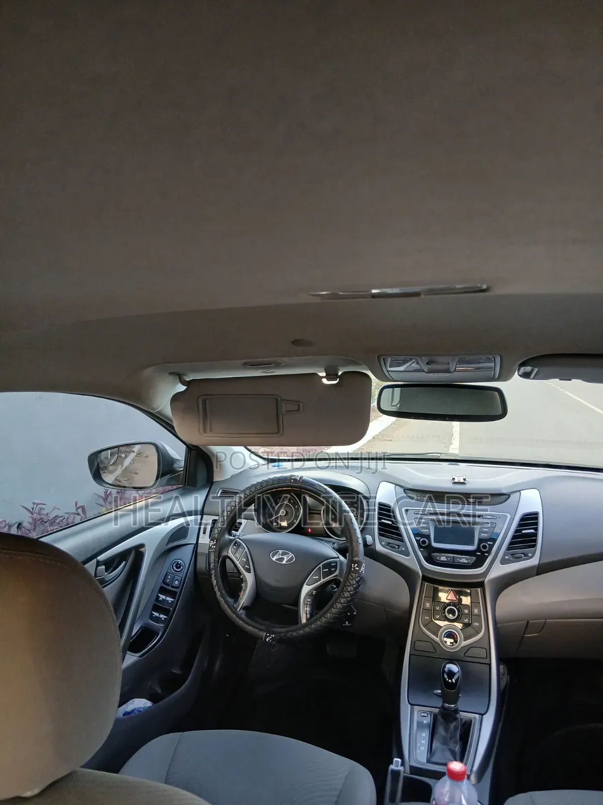 Hyundai Elantra SE 4dr Sedan (1.8L 4cyl 6A) 2015 Silver