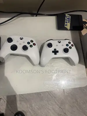 Xbox Series S With 2 Controllers