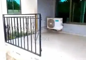 4bdrm House in West Hills Mall Area for rent