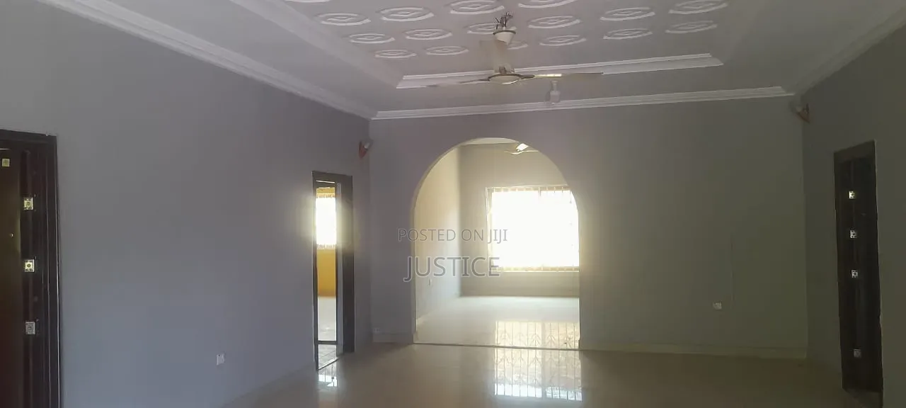 4bdrm House in West Hills Mall Area for rent