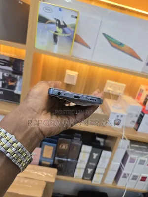 New Tecno Spark 20C 256 GB Graphite