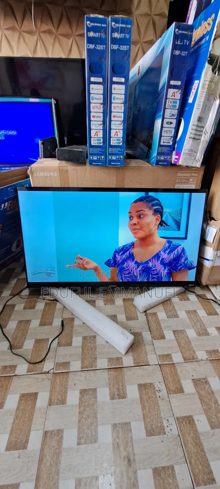 WESTINGHOUSE 32" Smart Roku TV Google TV Alexa Apple Airplay Netflix