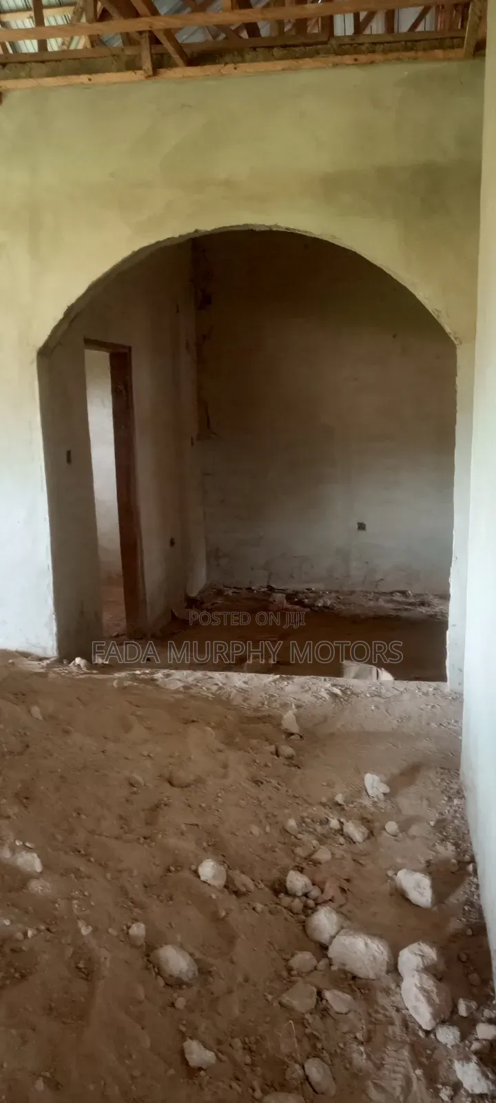 8bdrm House in Kumasi Metropolitan for sale