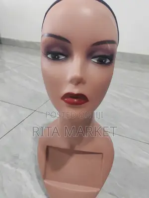Mannequin Head