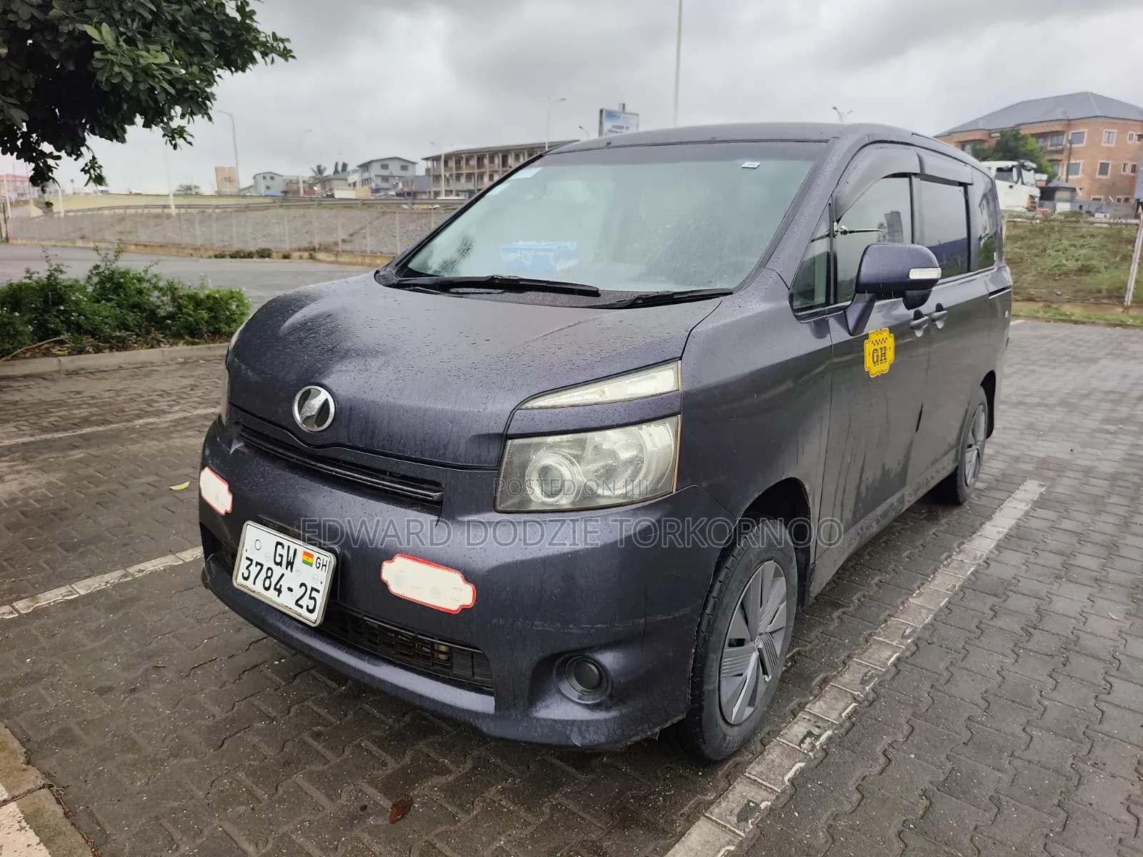 Toyota Voxy 2013 Gray