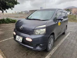 Toyota Voxy 2013 Gray