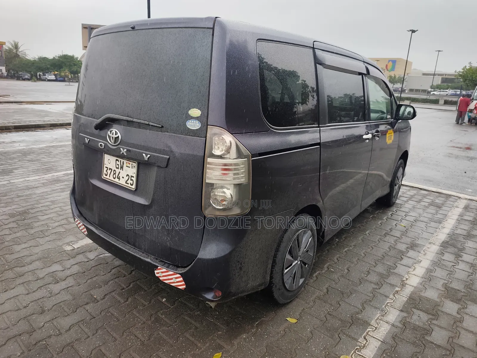 Toyota Voxy 2013 Gray
