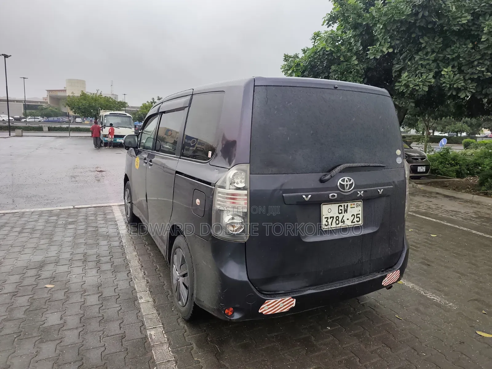 Toyota Voxy 2013 Gray