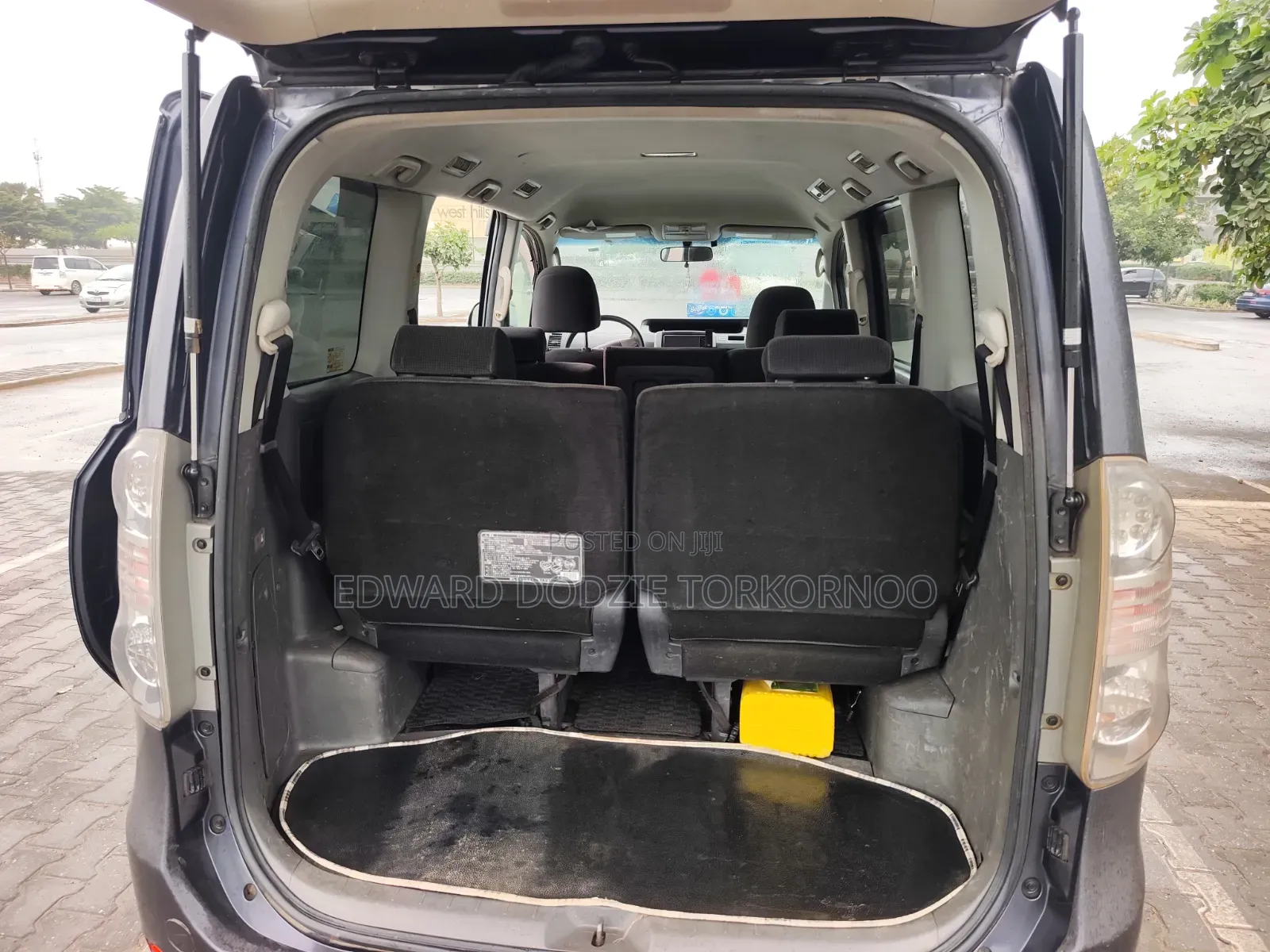 Toyota Voxy 2013 Gray