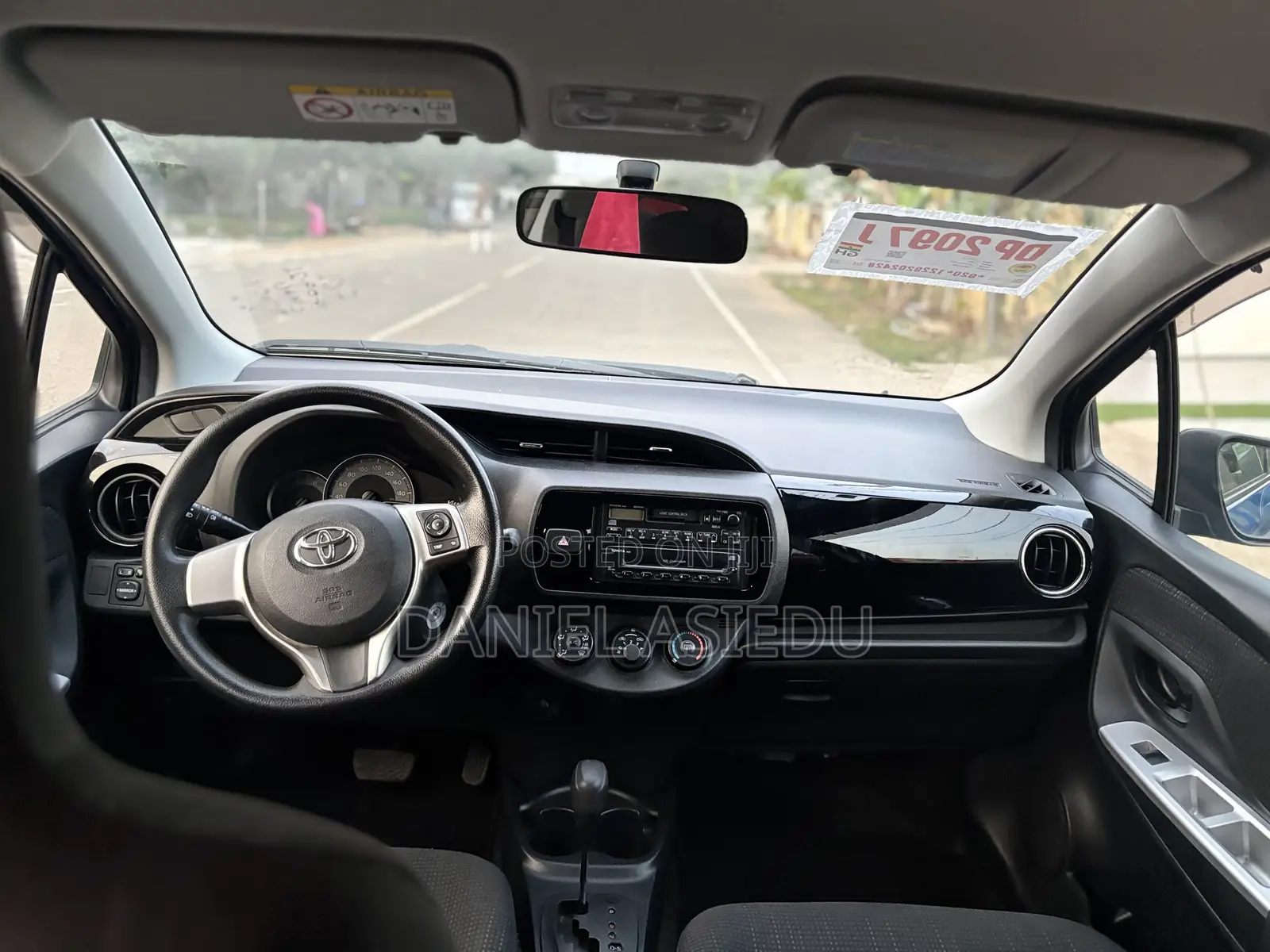 Toyota Vitz 1.3 AWD 3dr 2015 Blue