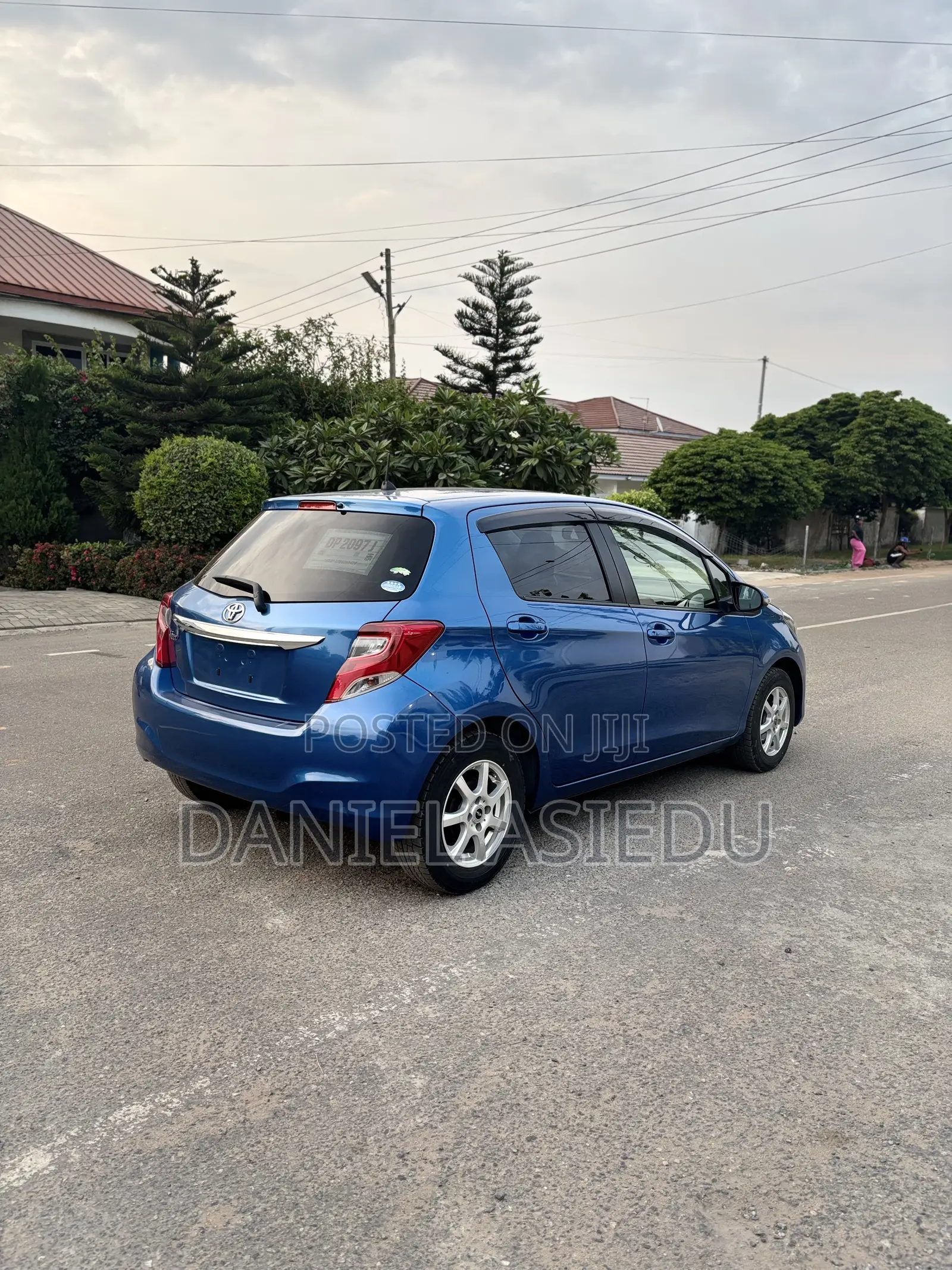 Toyota Vitz 1.3 AWD 3dr 2015 Blue