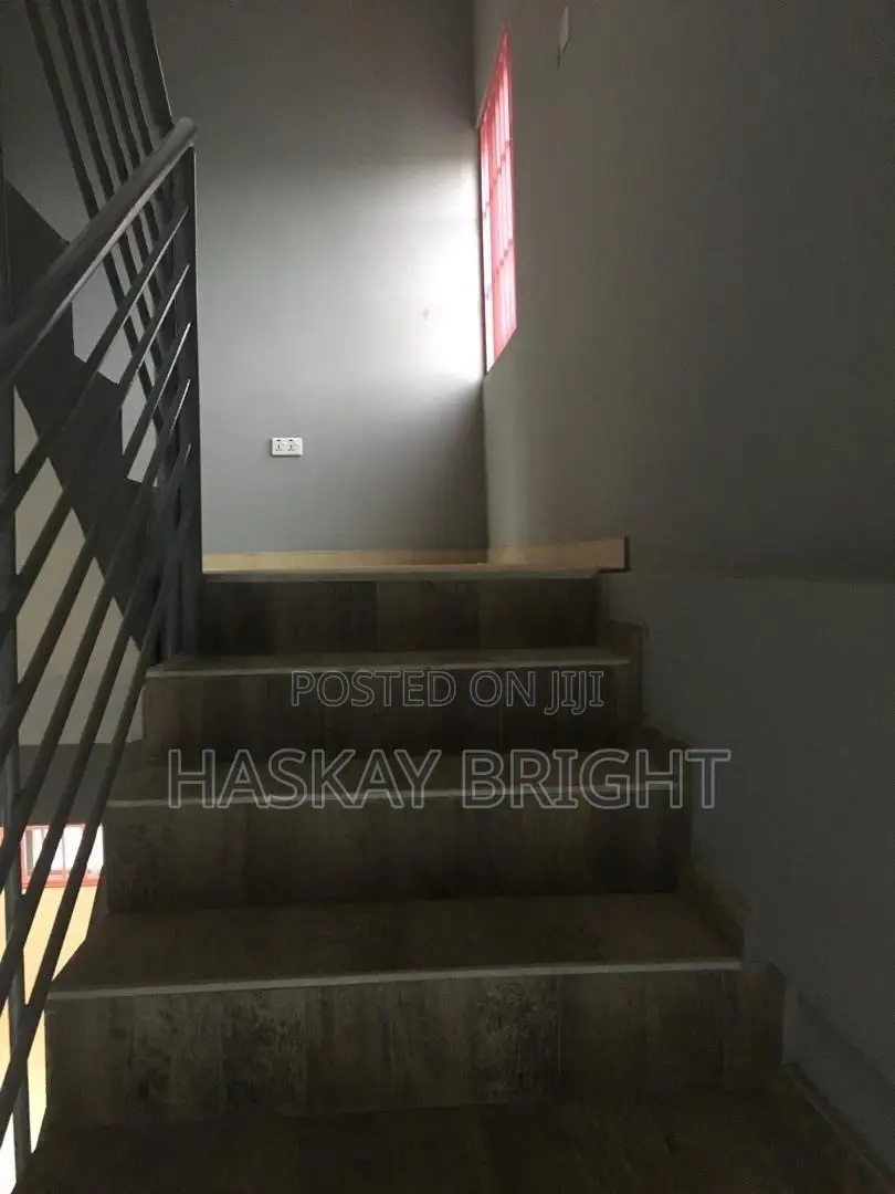 3bdrm House in Abelemkpe for rent