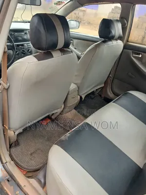 Toyota Corolla 2005 Gray
