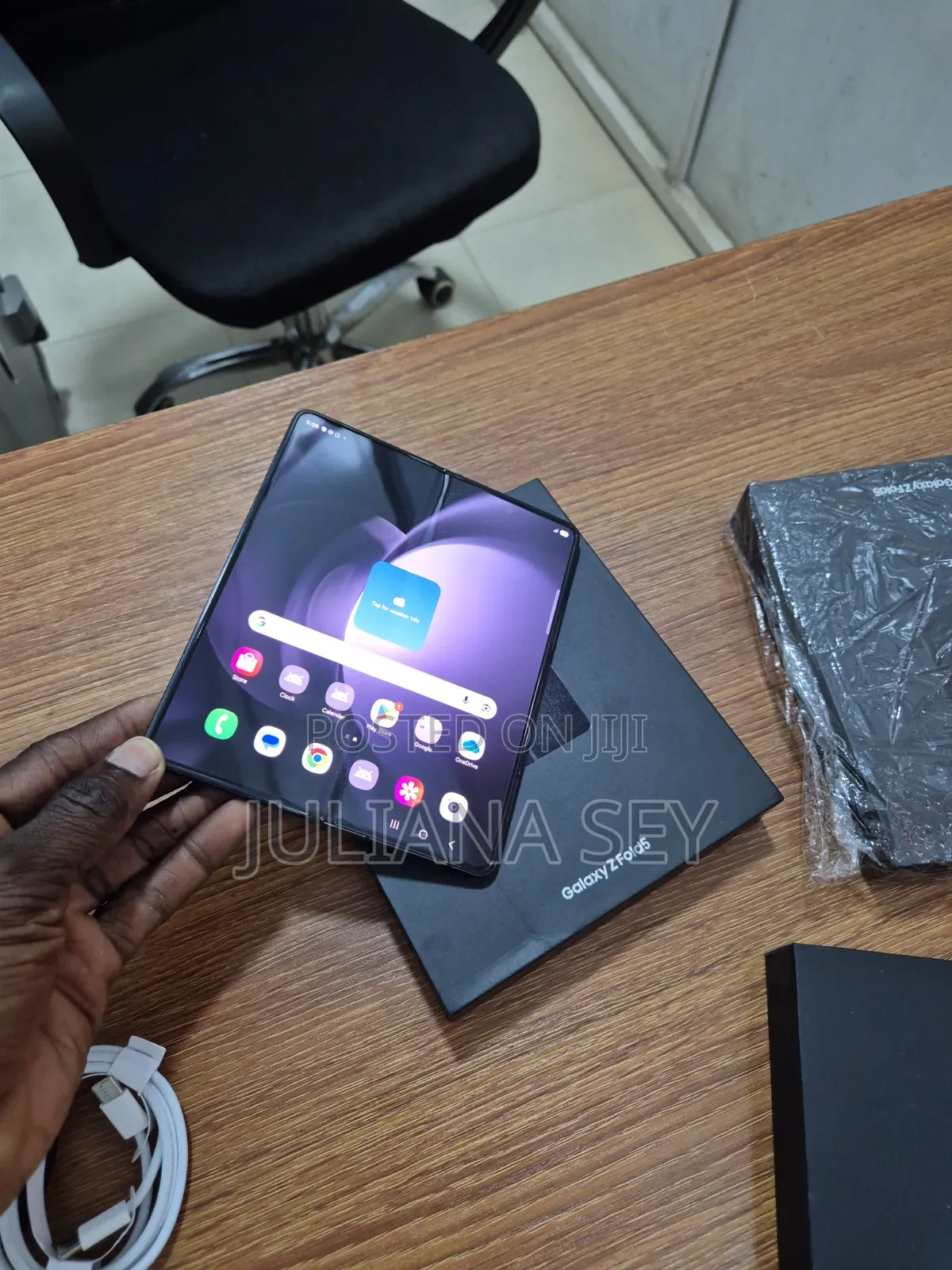 New Samsung Galaxy Z Fold 5 256 GB Purple