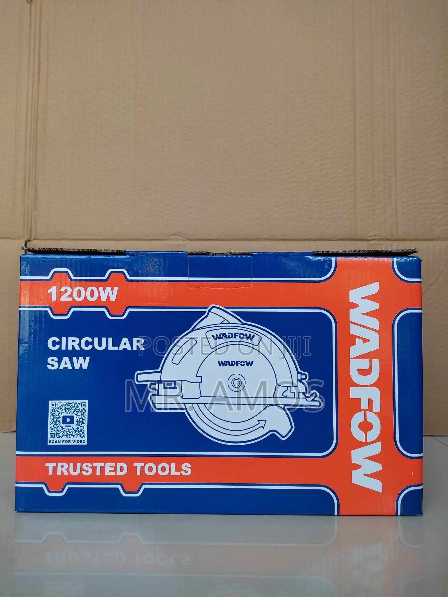 1200W Circular Hand Saw With 1 Blade Included - WCW