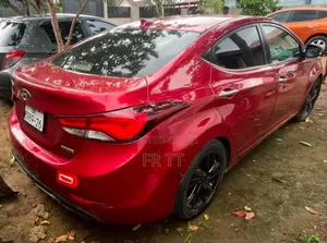 Hyundai Elantra 2015 Red