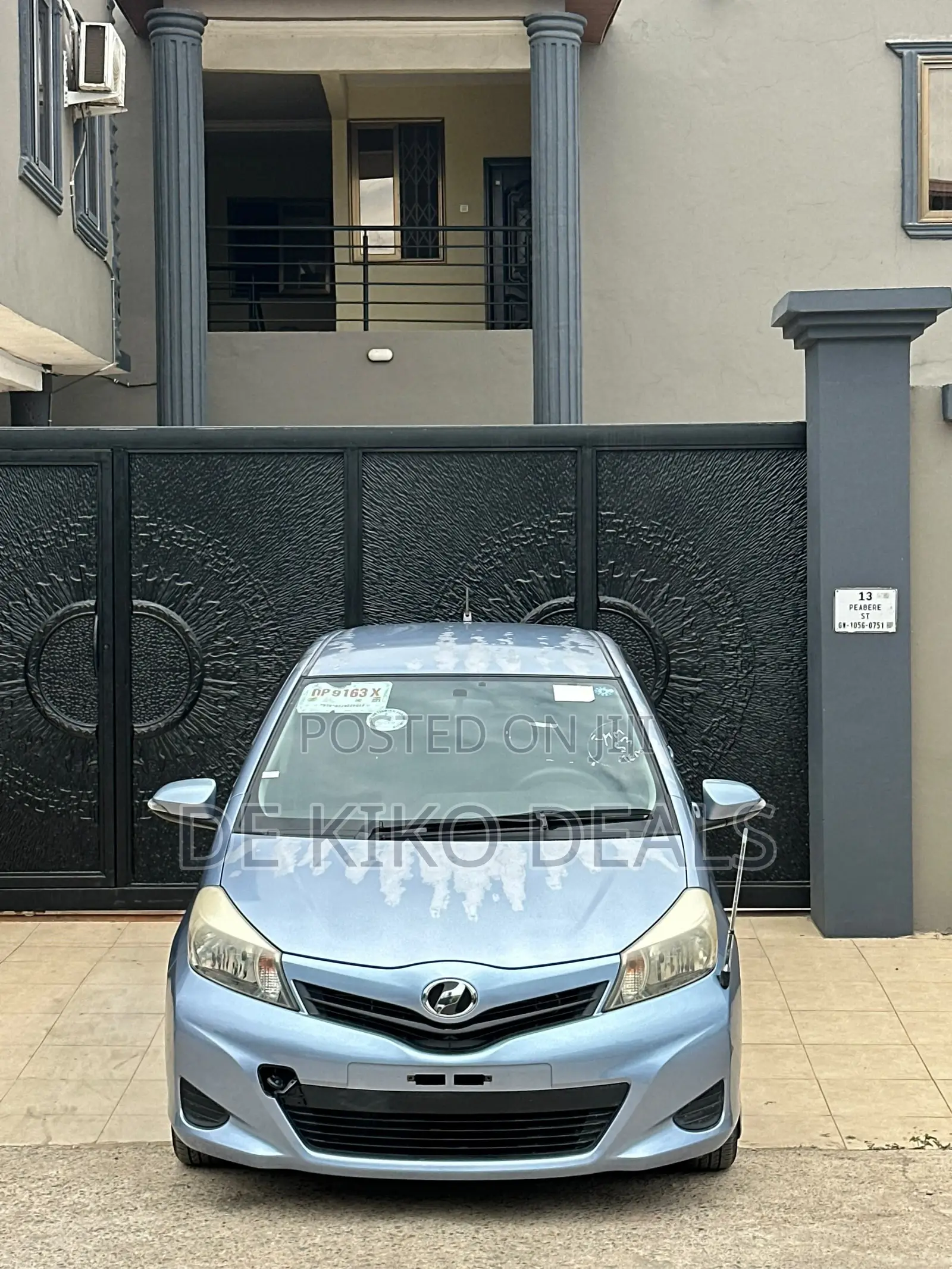 Toyota Vitz 1.3 AWD 5dr 2013 Blue