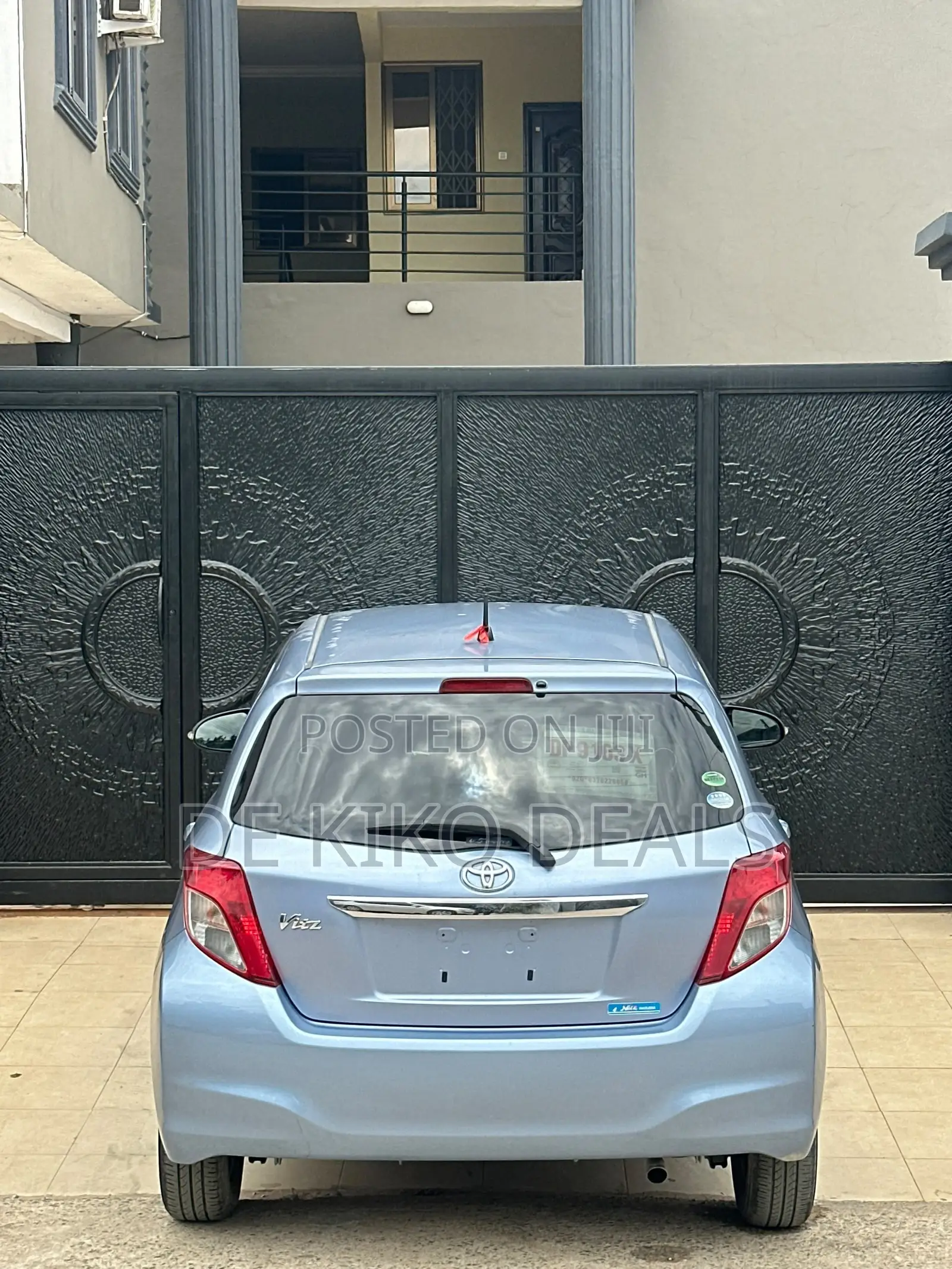 Toyota Vitz 1.3 AWD 5dr 2013 Blue