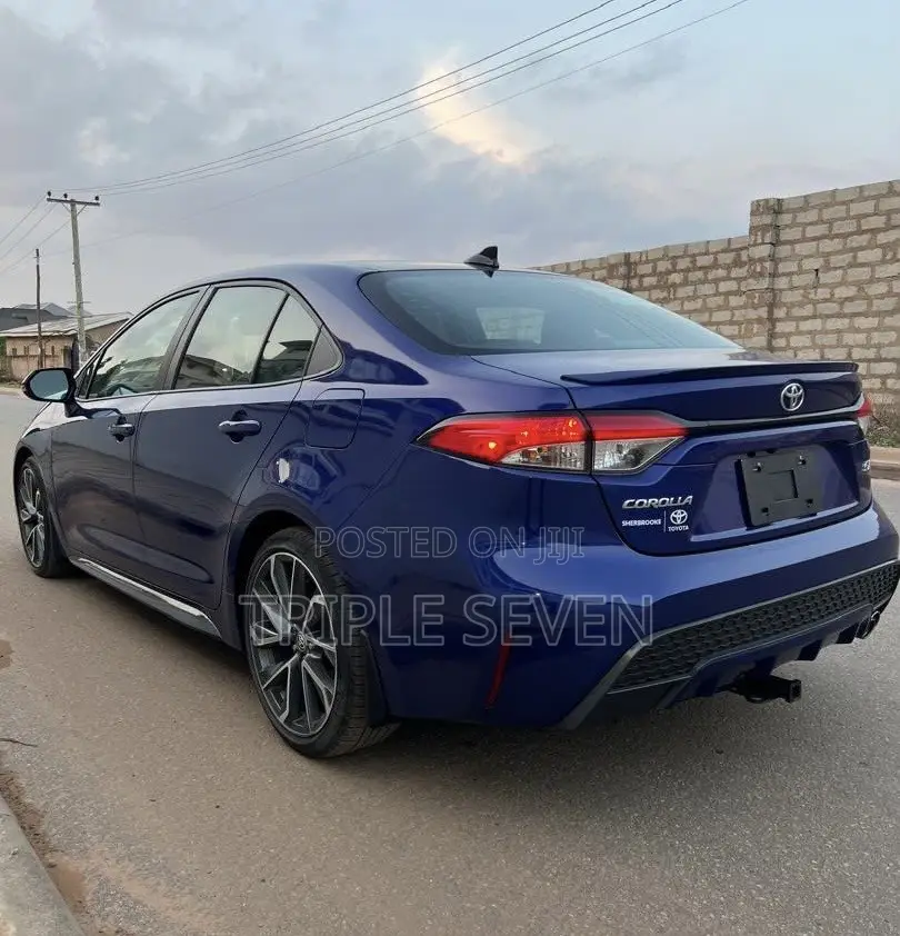 Toyota Corolla SE 2022 Blue
