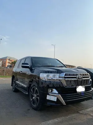 Toyota Land Cruiser 5.7 V8 2014 Black
