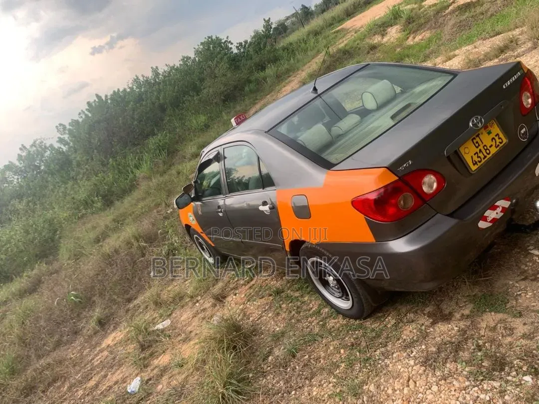 Toyota Corolla 2008 Gray
