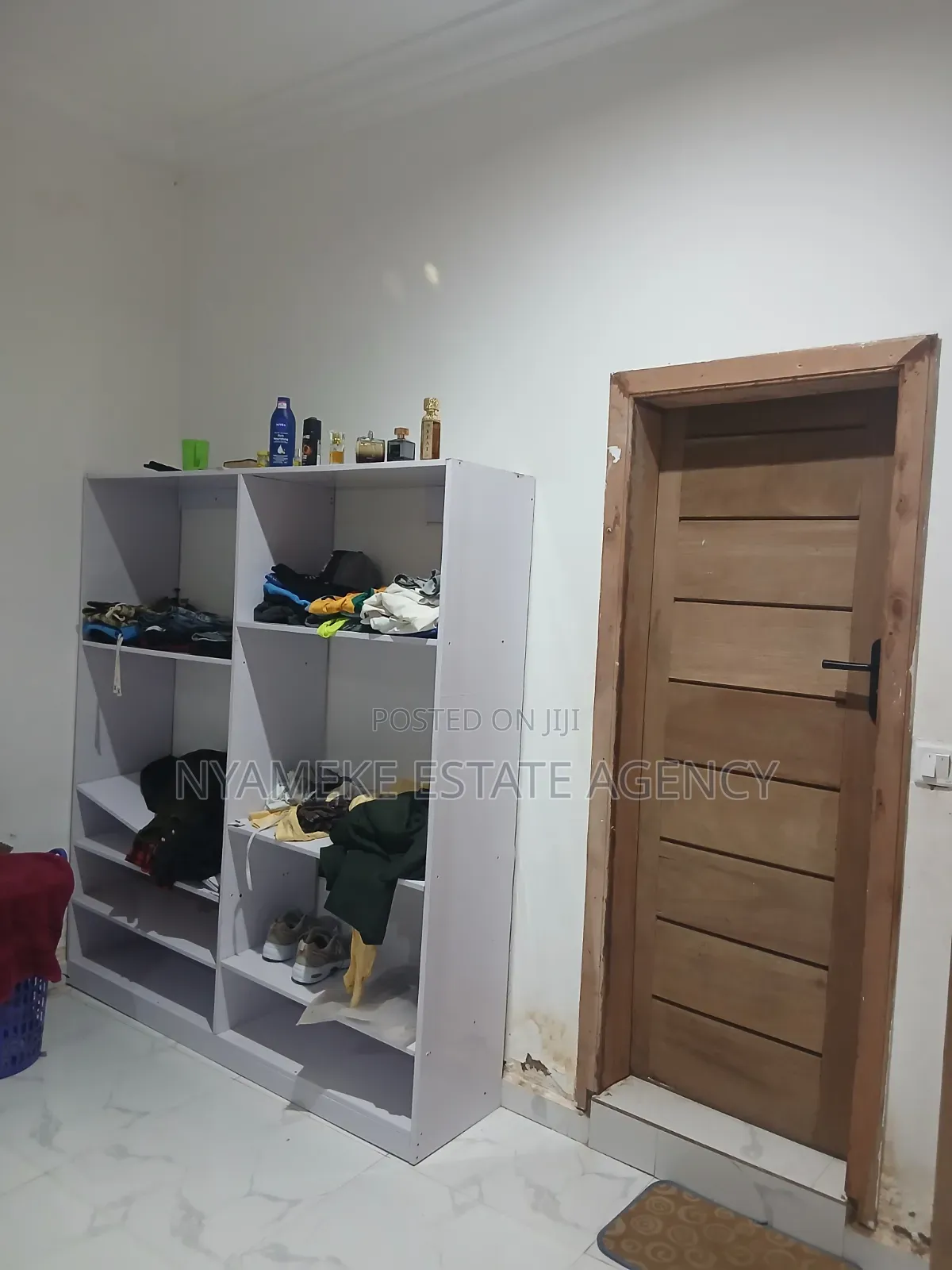 3bdrm House in New Road, Sahara for rent