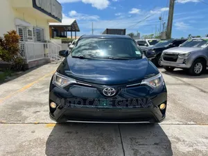 Toyota RAV4 XLE AWD (2.5L 4cyl 6A) 2017 Teal