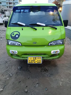 Hyundai H-100 1999 Green